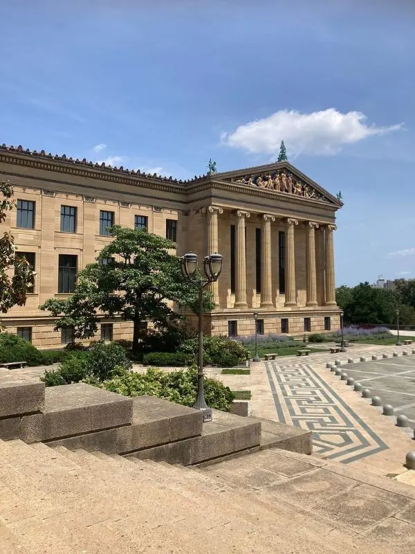 The Philadelphia Museum of Art building on a sunny day.