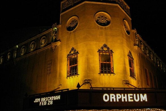 12 INSANE Things to Do in Flagstaff at Night (Stars & Saloons!)