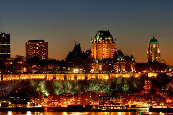 15 FUN Things to Do in Quebec City at Night (Updated in 2025)