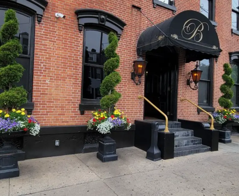 The Belvedere Inn