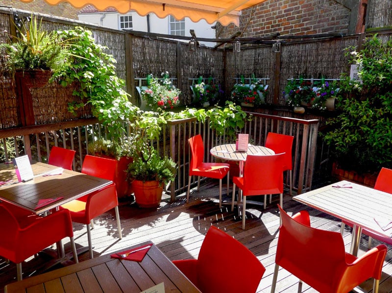 Terre à Terre offers top-notch vegetarian food, impressing even the most dedicated meat-eaters with its flavors.