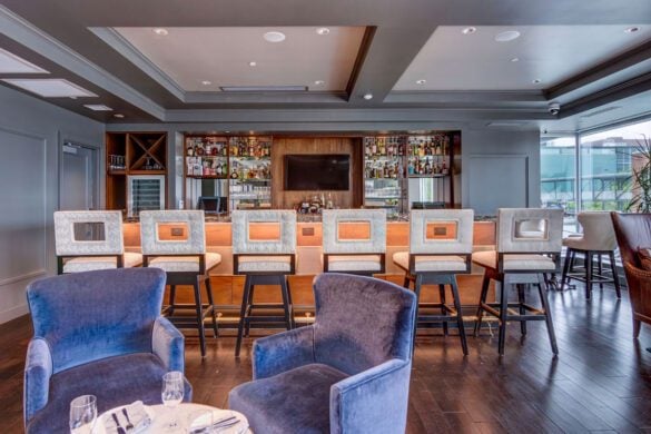 19 Unique Places to Eat in Knoxville, TN