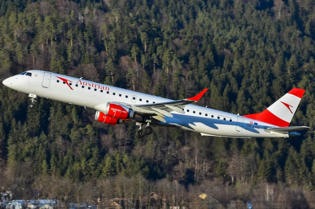 Austrian Airlines Embraer 195 registration OE-LWE taking off