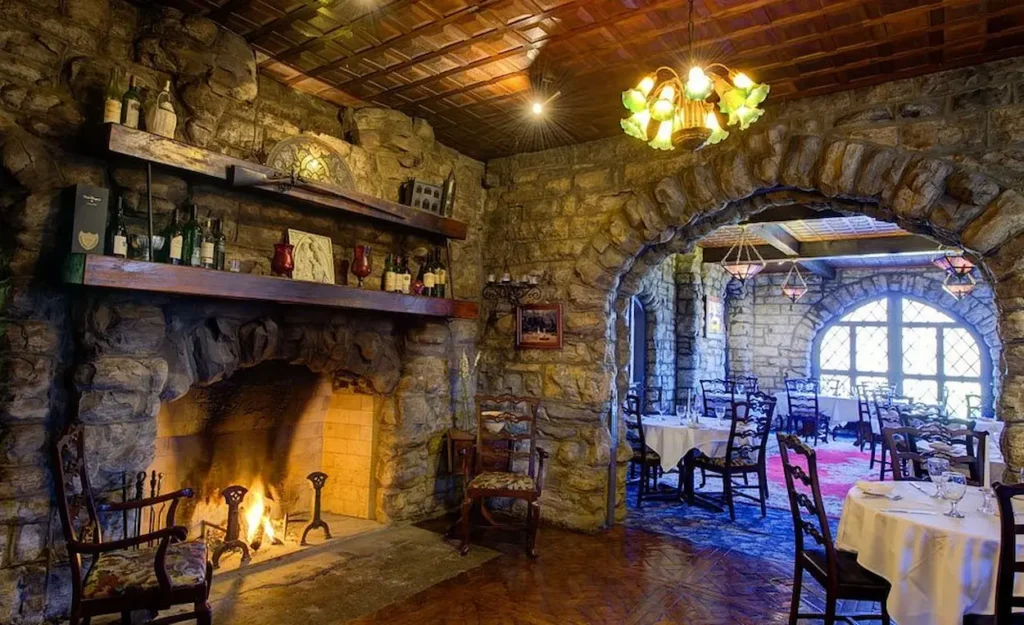 Inside Beardslee Castle