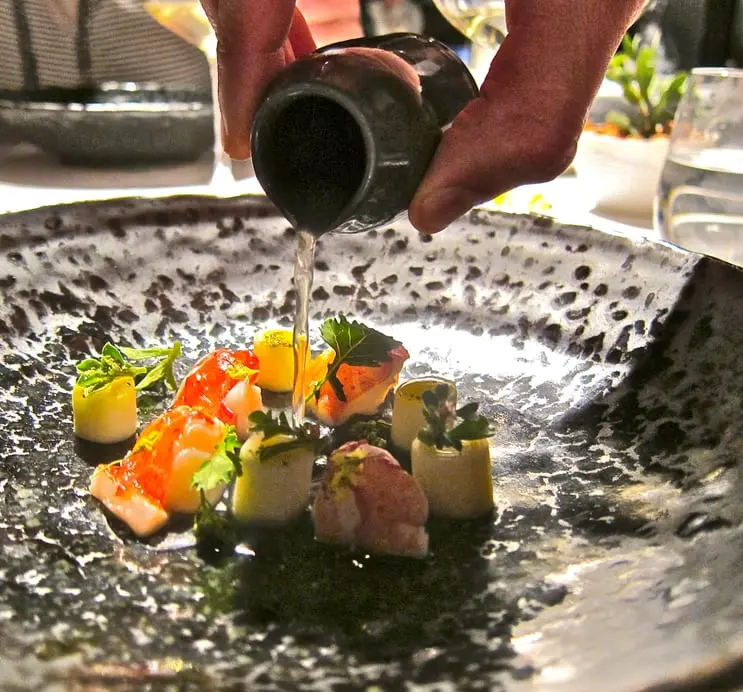 Marron, crunchy leek, native pepper with broth