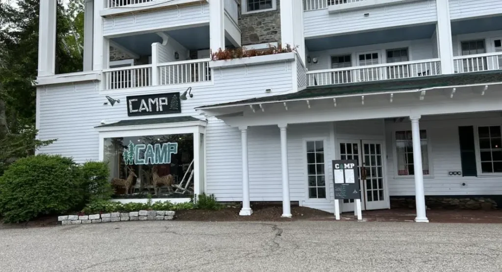 Camp restaurant