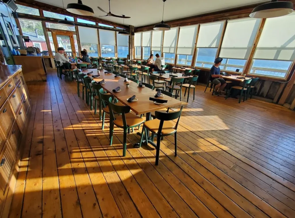 Nick's Cove indoor seating