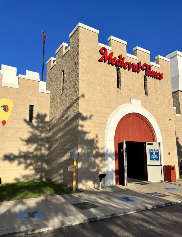 Medieval Times Dinner & Tournament