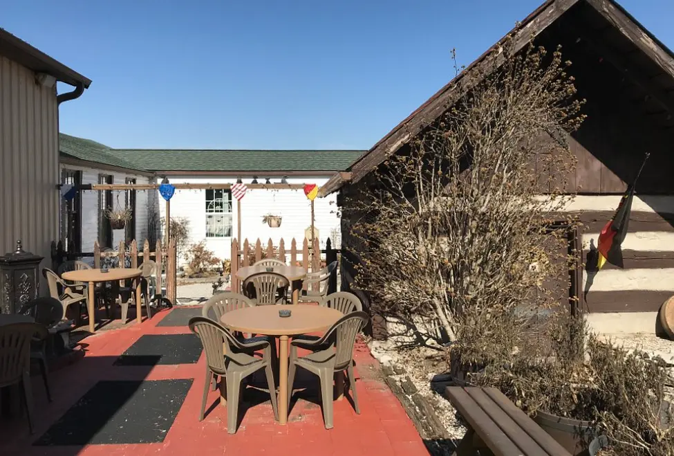 Dreamland Palace German Restaurant outdoor dining