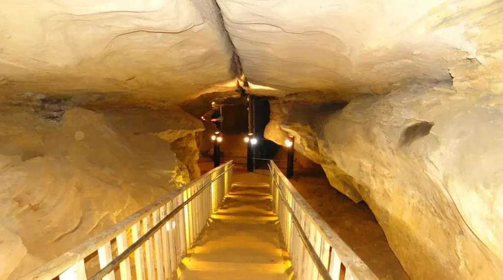 Laurel Caverns