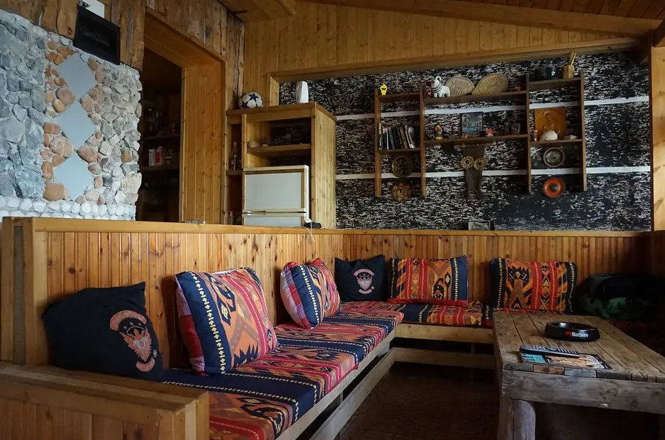 Himara Downtown Hostel