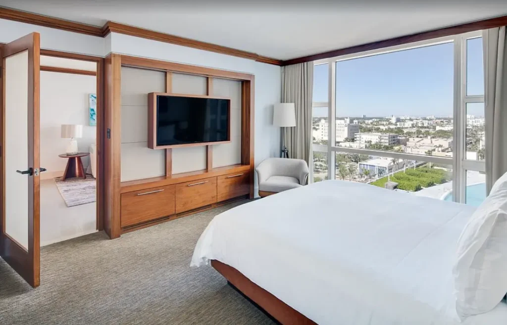 One Bedroom City View King Suite