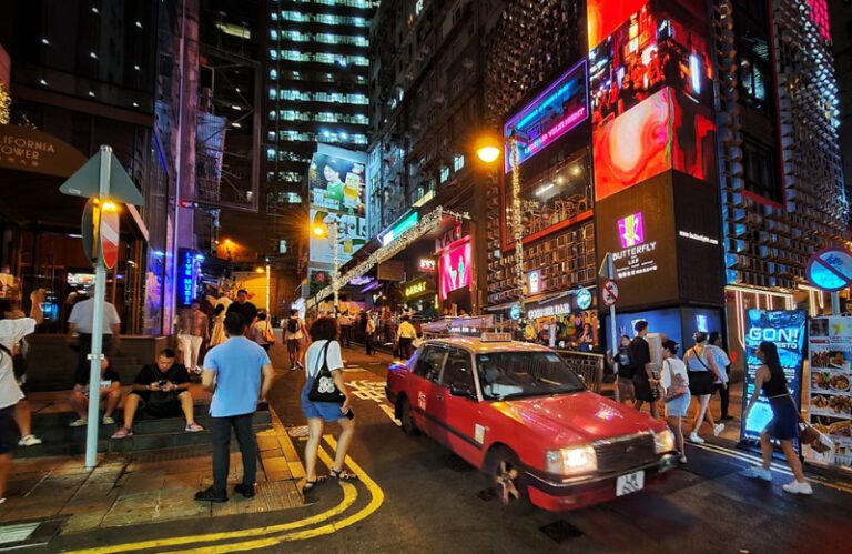 12 Fun Things to Do in Hong Kong at Night You Can't Miss in 2025