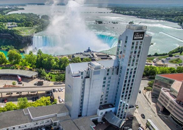 10 Hotels with AMAZING Views of Niagara Falls