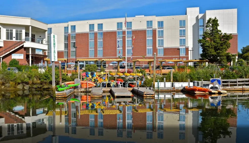 Attraction in Hamptons, New York