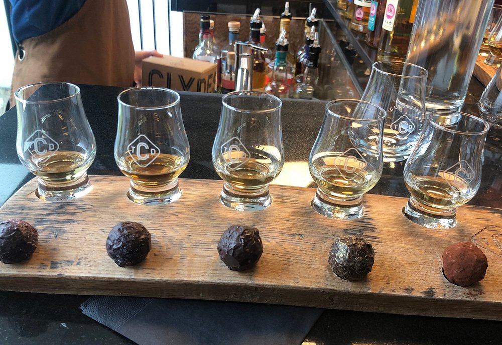 Whisky and chocolate tasting flight at Clydeside Distillery.