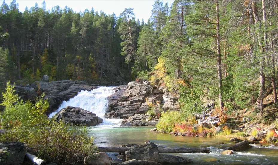 Ravadas waterfall