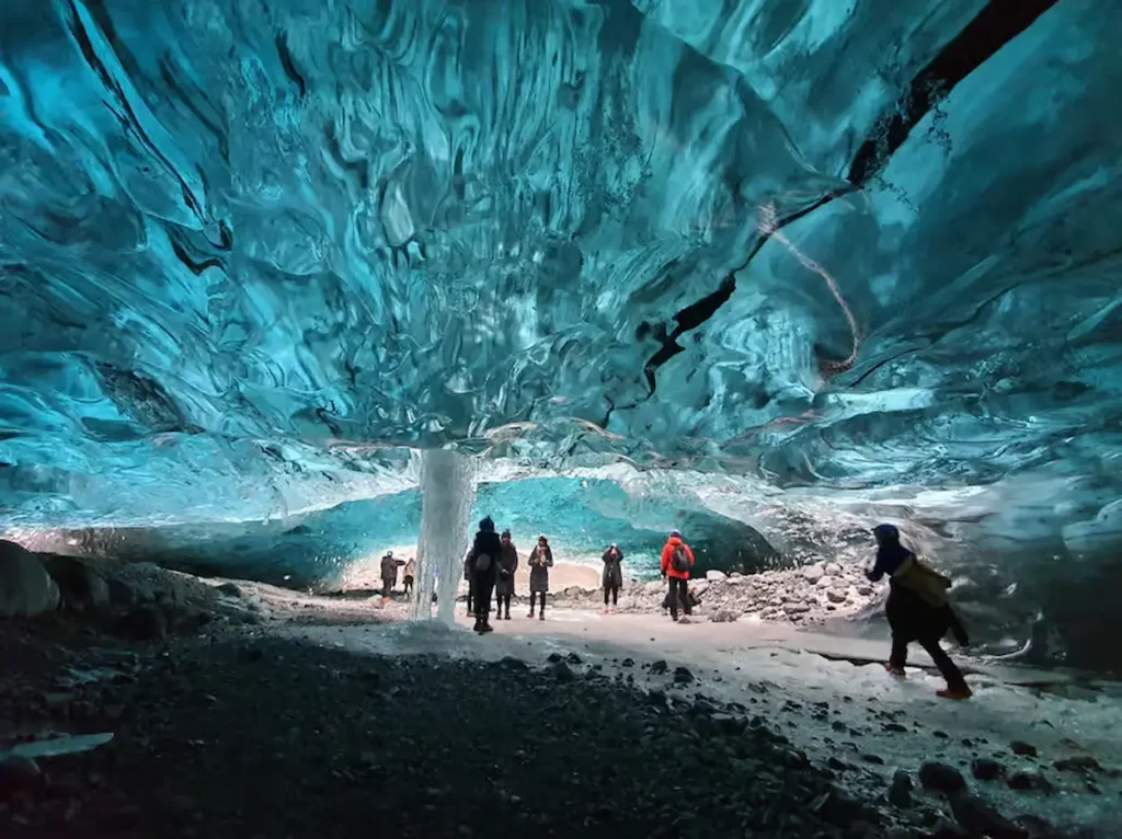 South Coast Winter Tour with Ice Cave