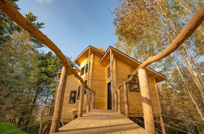 A unique Treehouse rental near Stowe, VT