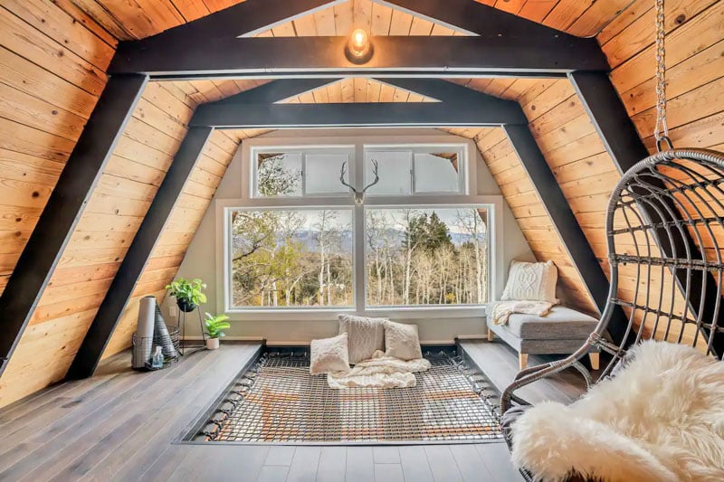 Escape to the 8,000-ft Secluded Hideaway Above Park City, a 1,000 sq. ft. cabin with breathtaking views.