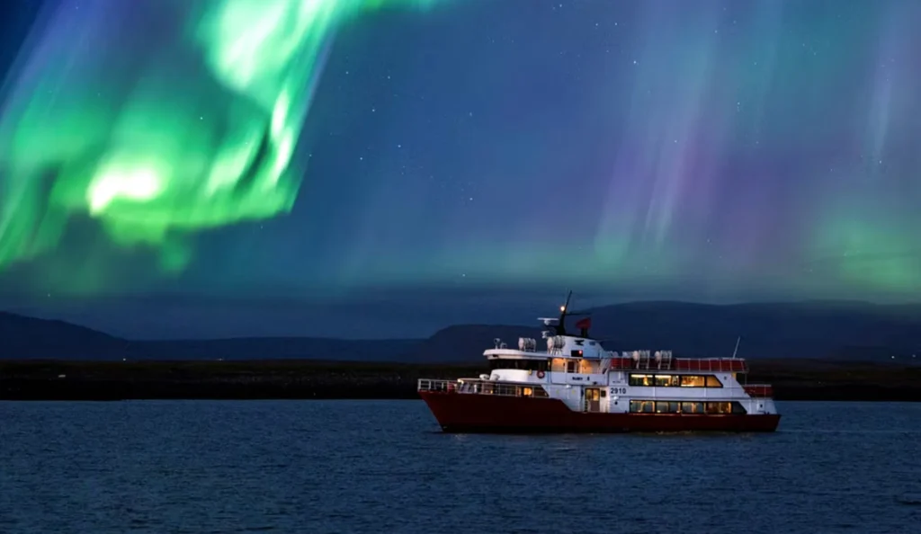 Elding Northern Lights cruise from Reykjavik