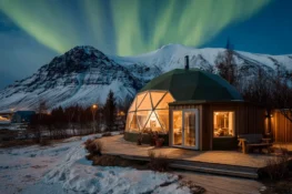 15 Bucket‑List Northern Lights Experiences (2025–2026 Solar Maximum)