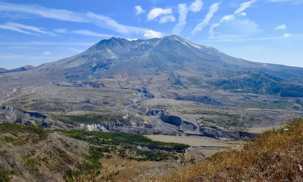 Expansive view of Johnston Ridge Observatory with the volcano in the background.